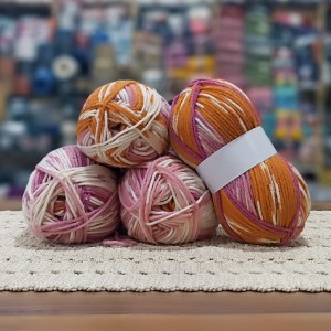 600 gr %20 Yünlü Ebruli Kalın Desen Çıkartan İhraç Fazlası El Örgü İpi