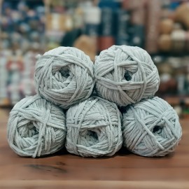450-500 gr Lüx Kadife  İhraç Fazlası El Örgü İpi - Buz Gri