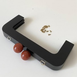 Ahşap Mıknatıslı Dikdörtgen Çanta Bursu 22 cm  Boncuk Topuzlu Siyah Ahşap Mıknatıslı Dikdörtgen Çanta Bursu 22 cm  Boncuk Topuzlu Siyah