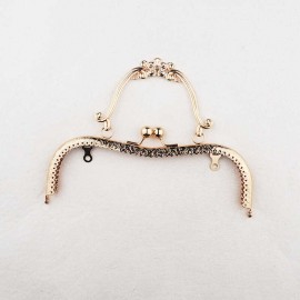 Saplı Vintage Çiçek Desenli Çanta Bursu 21 CM Altın Saplı Vintage Çiçek Desenli Çanta Bursu 21 CM Altın