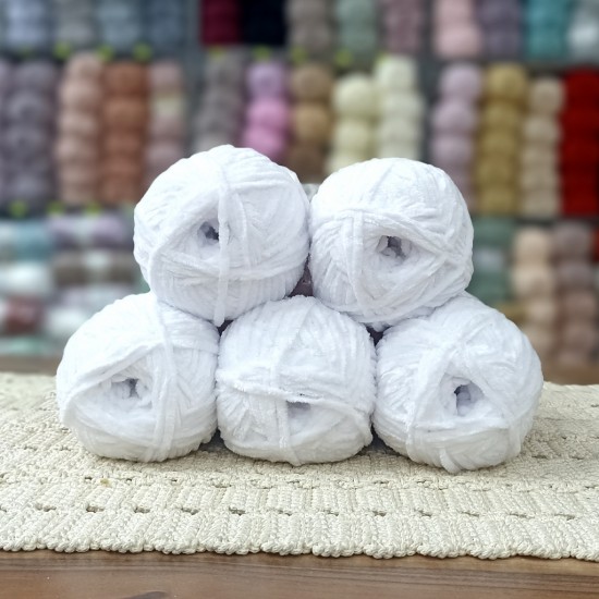 450-500 gr Kadife Chenille Outlet İhraç Fazlası El Örgü İpi - Beyaz