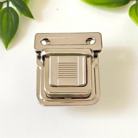 KARE Çizgili Desenli Metal Çanta Kilidi 4,5 cm - GÜMÜŞ
