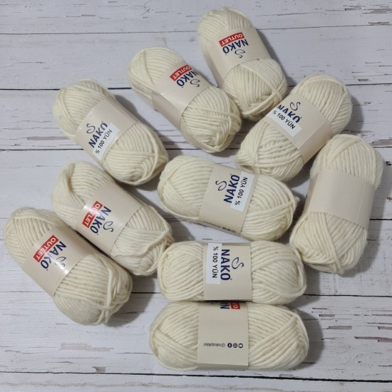 50 gr 10 Adet %100 Wool Kalın İhraç Fazlası El Örgü İpi-KREM